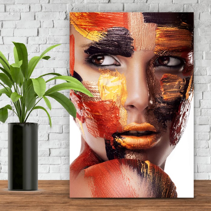 Frauen Portrait Bodypaint Hochformat